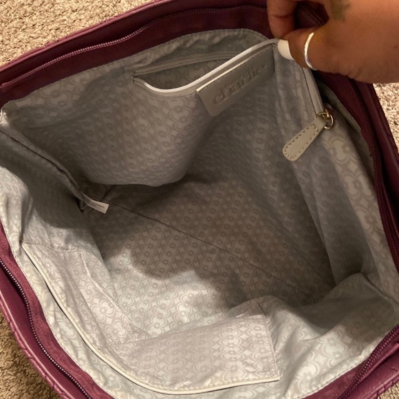 Beautiful Tote - Picture 5 of 5